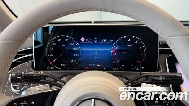 Mercedes-Benz E-Class — Фото автомобиля 13