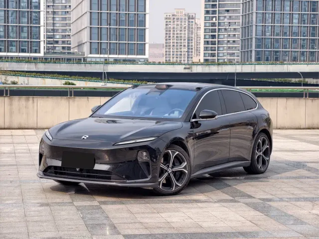 Фотография автомобиля — Nio ET5 Touring