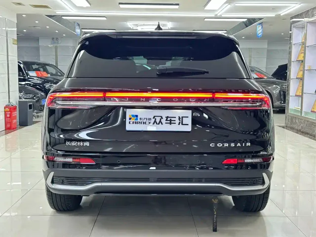 Lincoln Corsair — Фото автомобиля 5