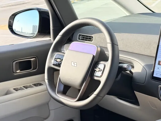 Li Auto MEGA — Фото автомобиля 11