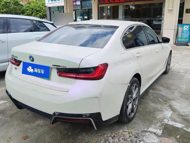 BMW i3 — Фото автомобиля 3
