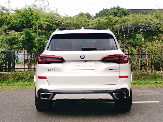 BMW X5 — Фото автомобиля 5