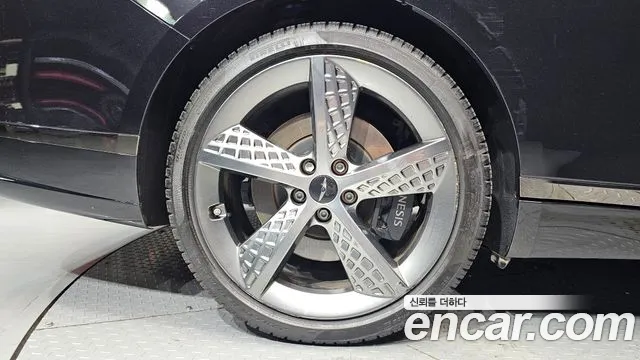 Genesis G80 Бензин 2.5 турбо AWD — Фото автомобиля 3