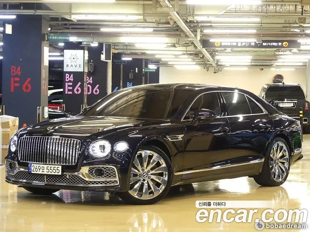 Bentley Flying Spur — Фото автомобиля 2