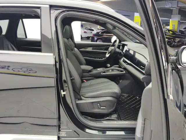 Geely Xingyue L — Фото автомобиля 8