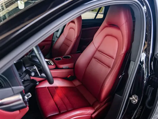 Porsche Panamera — Фото автомобиля 16