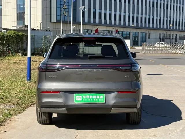 Geely Galaxy E5 — Фото автомобиля 5