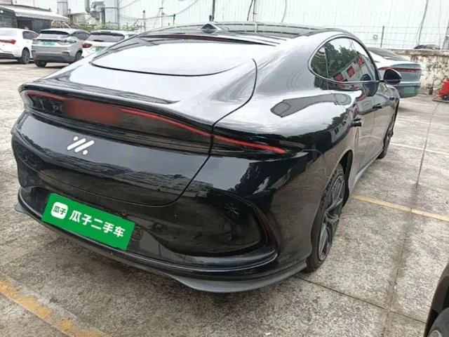 IM Motors L6 — Фото автомобиля 6