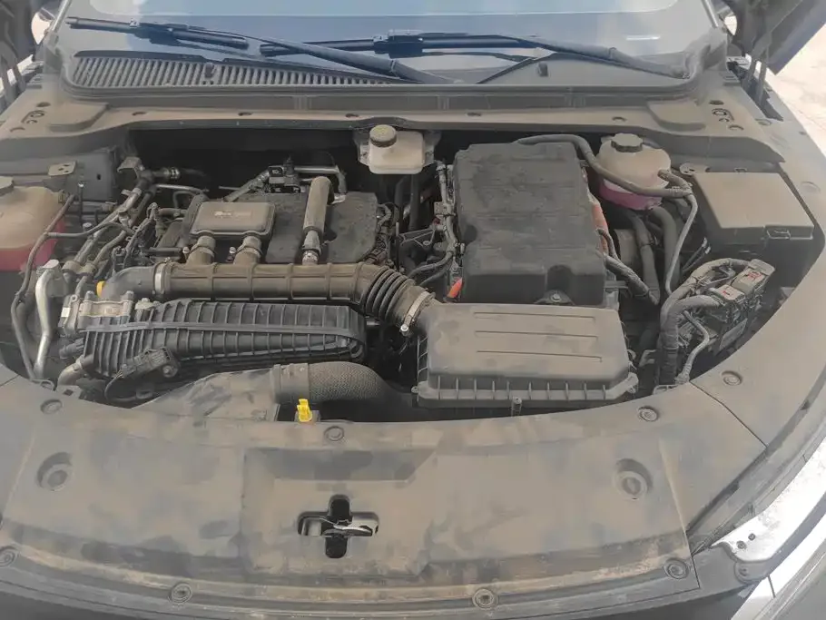 BYD Qin L 2025 DM-i Smart Drive Edition 120KM Surpassing — Фото автомобиля 10