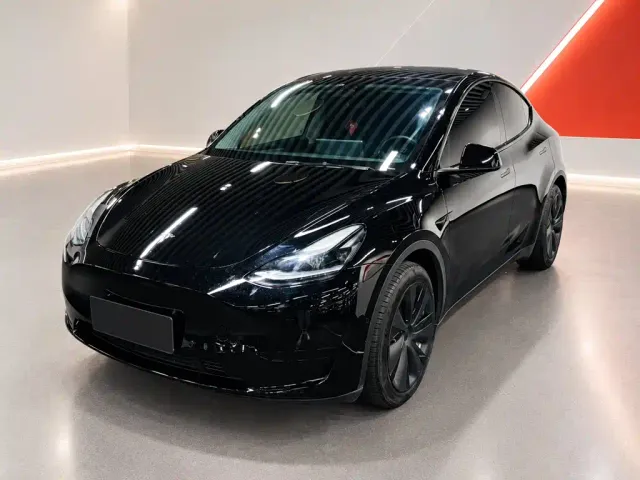 Фотография автомобиля — Tesla Model Y