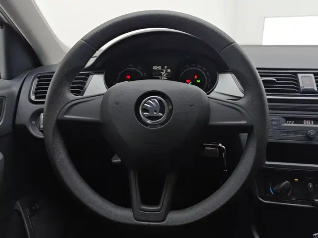 Škoda Rapid 2019 Facelift 1.5L Automatic Standard Version China VI — Фото автомобиля 15