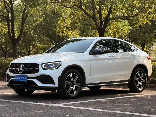 Фотография автомобиля — Mercedes-Benz GLC Coupe