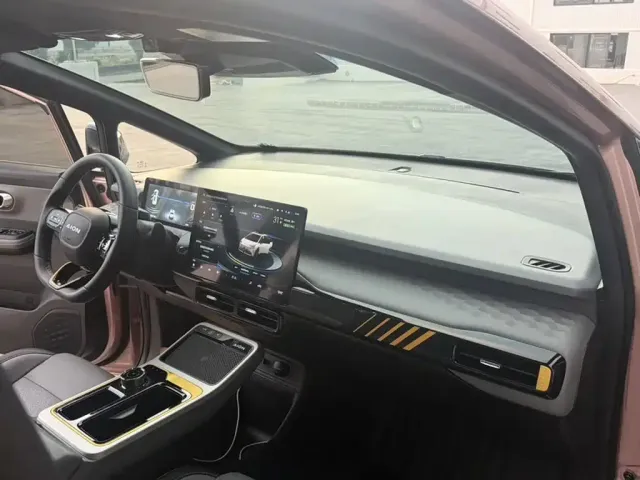 Aion AION Y 2022 80 Intelligent Driving Edition — Фото автомобиля 14