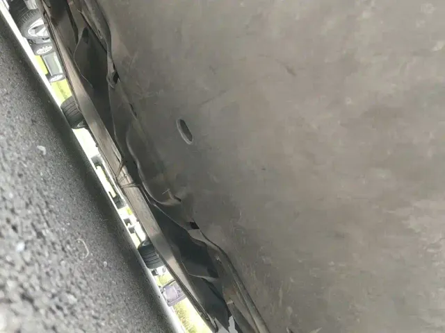 Tesla Model 3 — Фото автомобиля 21