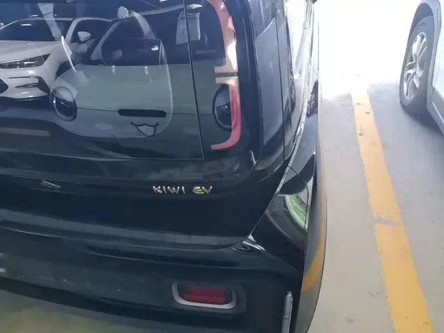 Baojun KiWi EV — Фото автомобиля 7