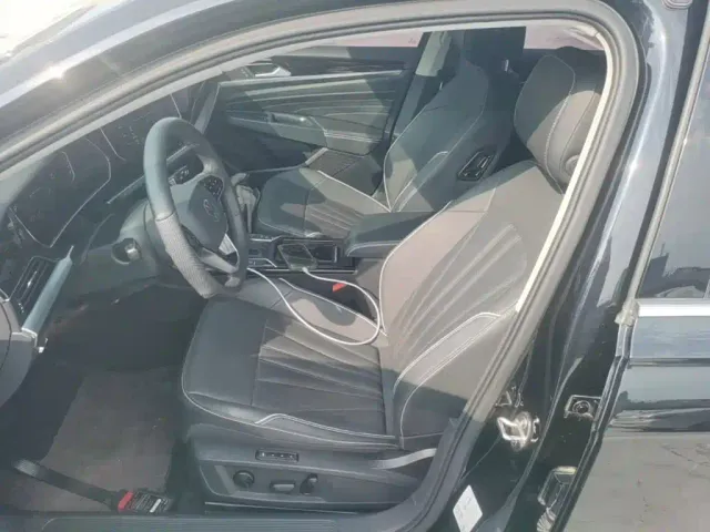 Volkswagen Passat — Фото автомобиля 14
