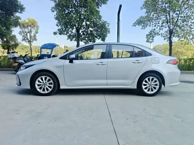 Toyota Corolla — Фото автомобиля 3