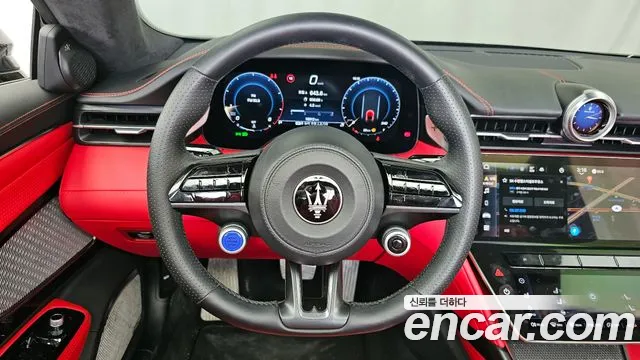 Maserati Gran Cabrio — Фото автомобиля 8
