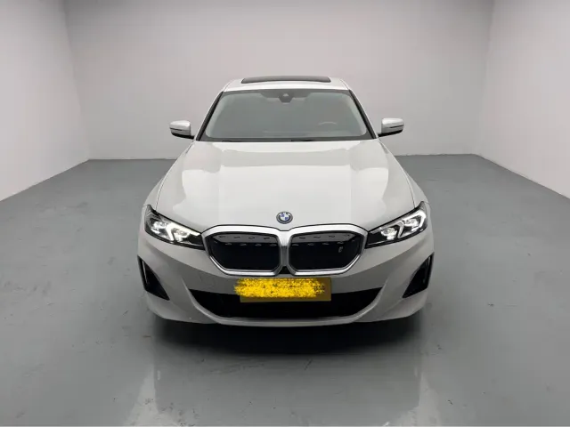 BMW i3 — Фото автомобиля 2