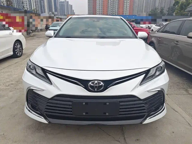 Toyota Camry — Фото автомобиля 2