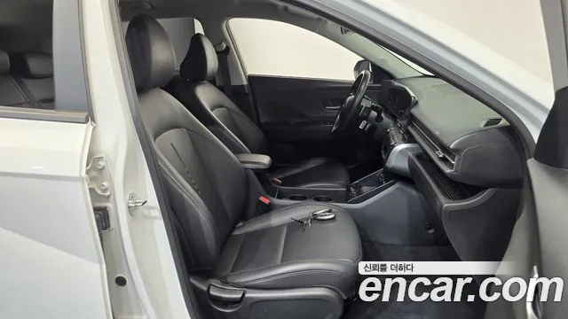Hyundai Kona SX2 — Фото автомобиля 16