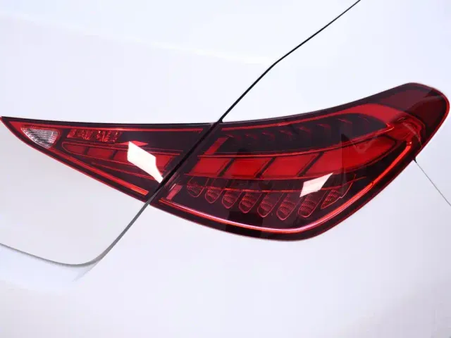 Mercedes-Benz C-Class — Фото автомобиля 9