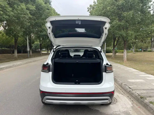 Volkswagen Tharu — Фото автомобиля 14