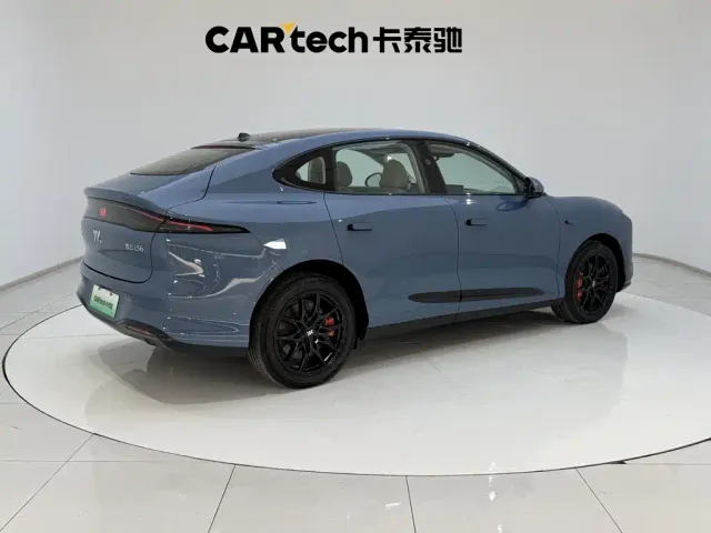 IM Motors LS6 — Фото автомобиля 5