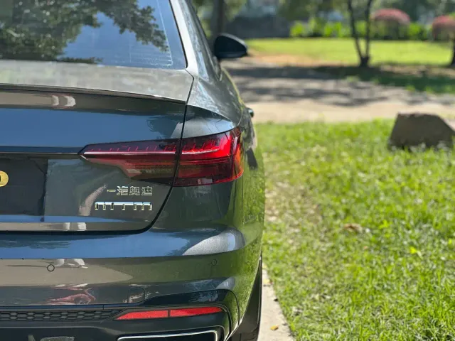 Audi A4L — Фото автомобиля 14