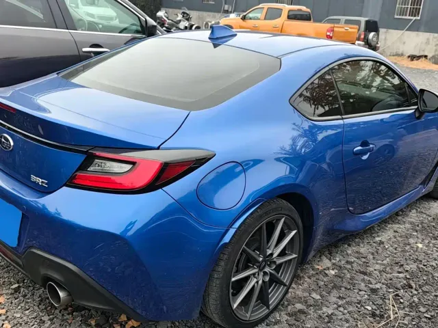 Subaru BRZ — Фото автомобиля 4