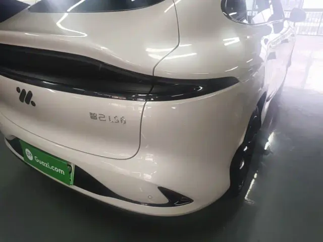 IM Motors LS6 — Фото автомобиля 7