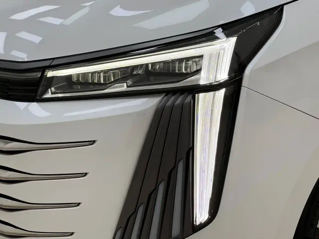 GAC Trumpchi E9 — Фото автомобиля 5