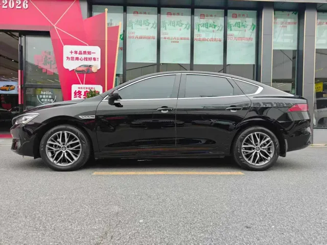 BYD Qin PLUS — Фото автомобиля 9