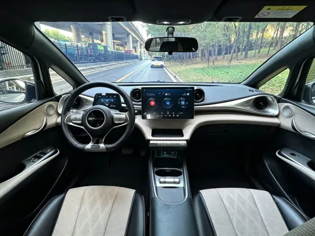 BYD Dolphin — Фото автомобиля 10