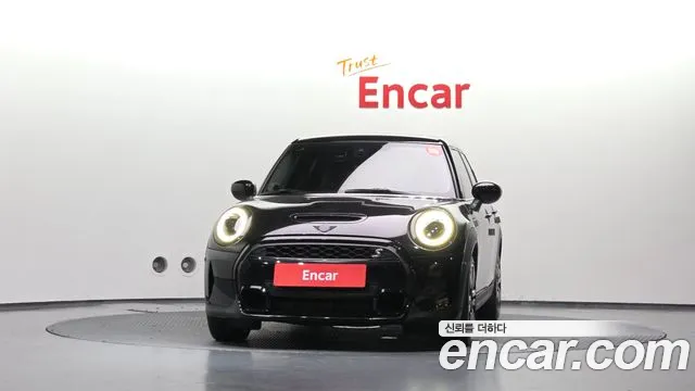 MINI Cooper — Фото автомобиля 3