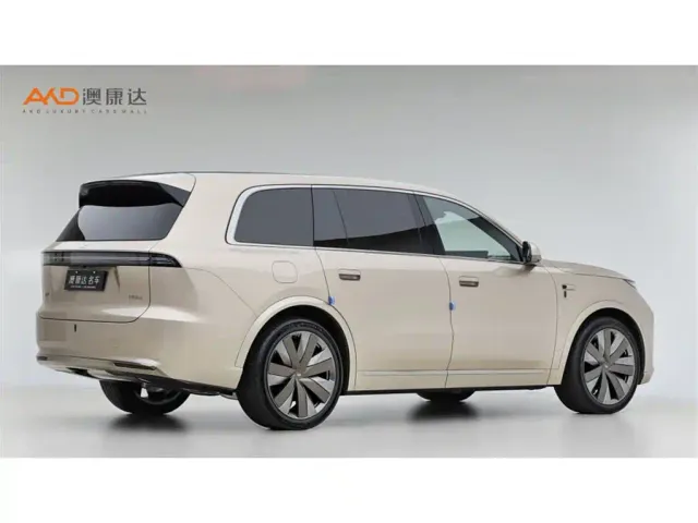 Li Auto L9 — Фото автомобиля 3