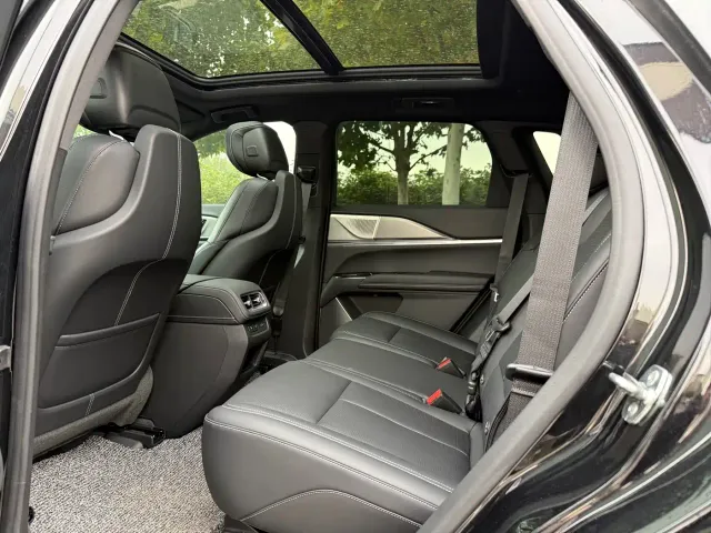 Cadillac XT5 — Фото автомобиля 7