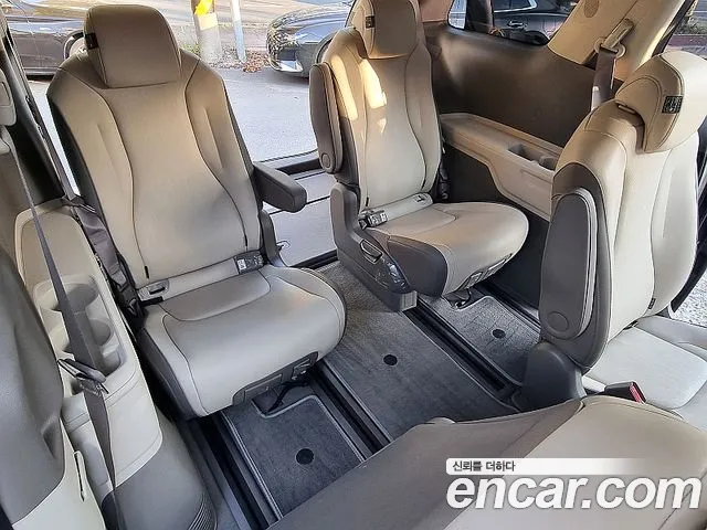 Kia Carnival 4th Gen — Фото автомобиля 9