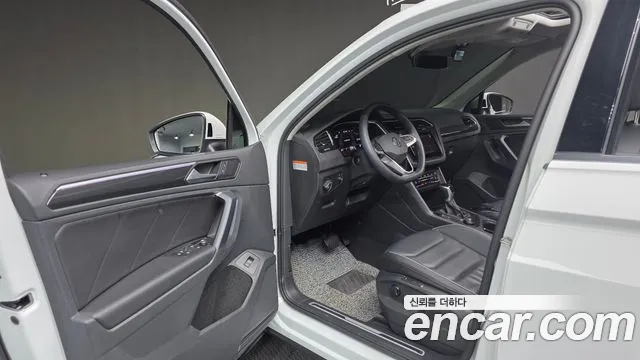 Volkswagen Tiguan Tiguan 2 поколение 2.0 TDI 4Motion Prestige — Фото автомобиля 26