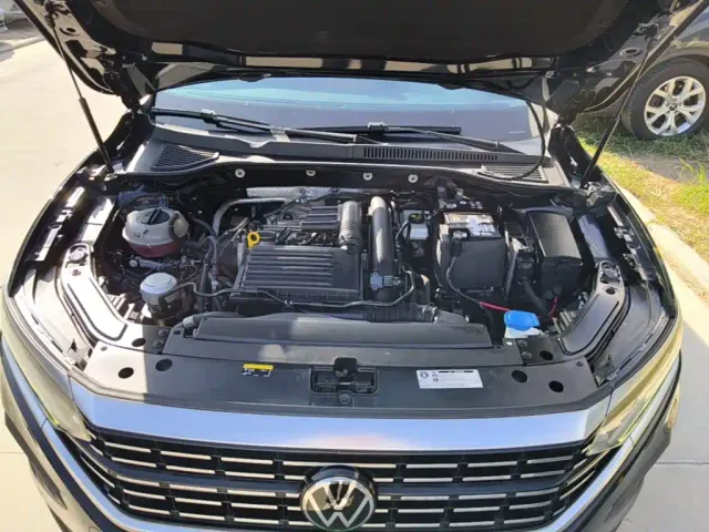 Volkswagen Passat — Фото автомобиля 19