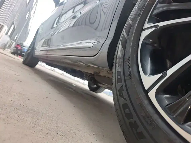 Roewe iMAX8 — Фото автомобиля 21