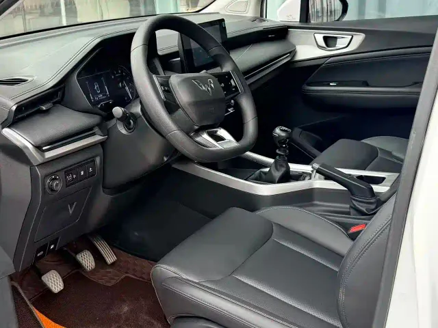 Wuling Jiachen — Фото автомобиля 7