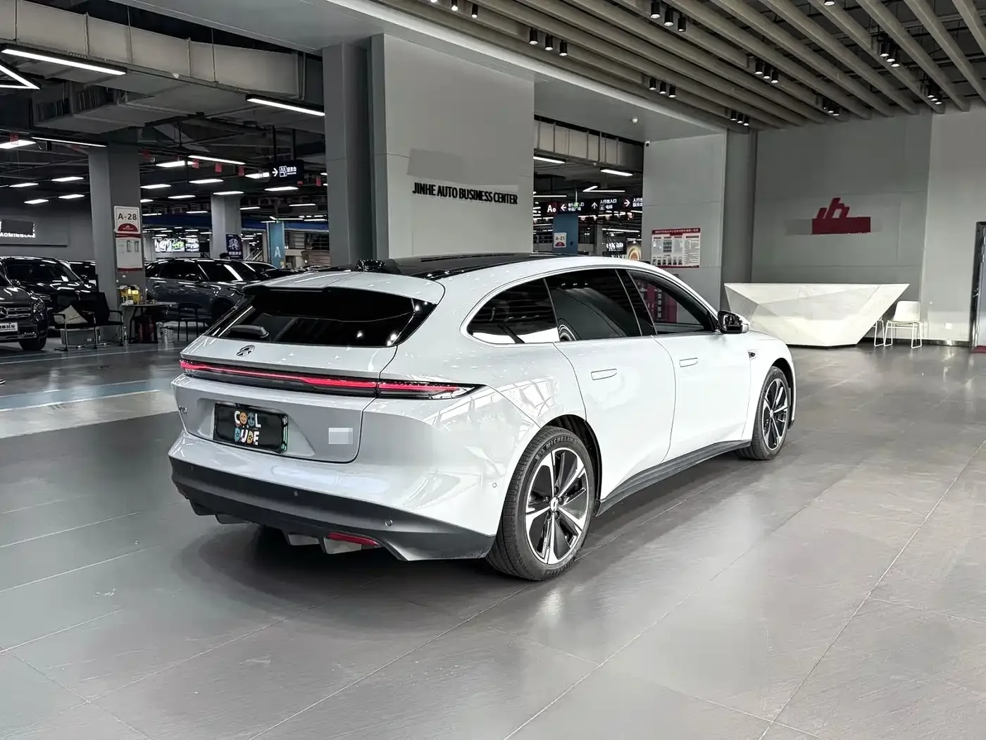 NIO NIO ET5T 2024 75kWh Touring — Фото автомобиля 11