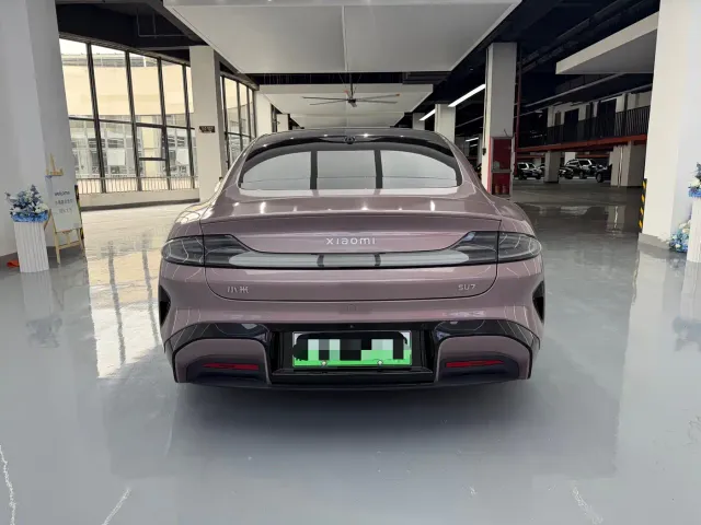 Xiaomi SU7 — Фото автомобиля 15