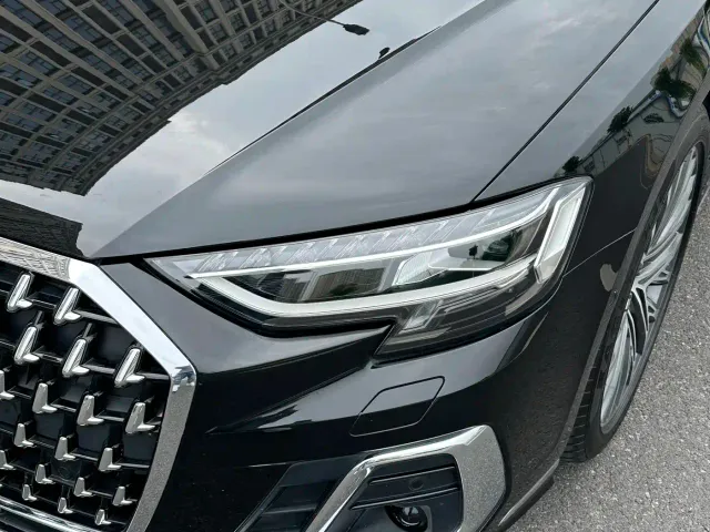 Audi A8 — Фото автомобиля 3