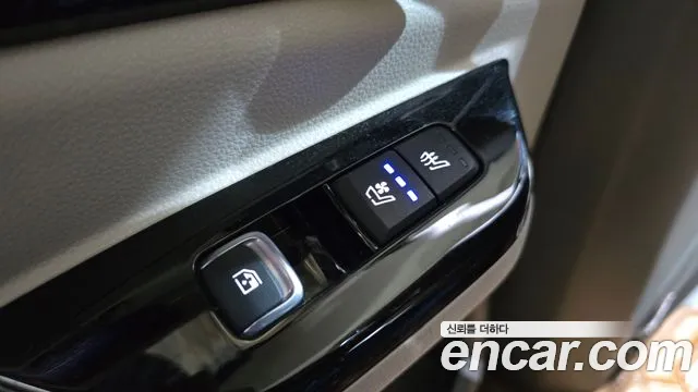 Kia Canival Carnival 4 поколение Бензин 7 мест Hi-Limousine — Фото автомобиля 27