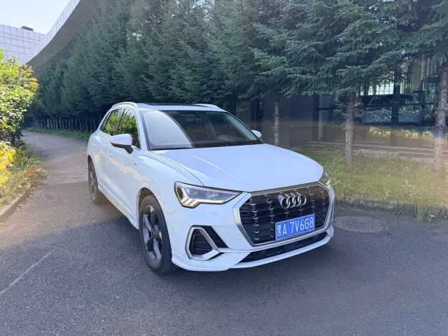 Audi Q3 — Фото автомобиля 3