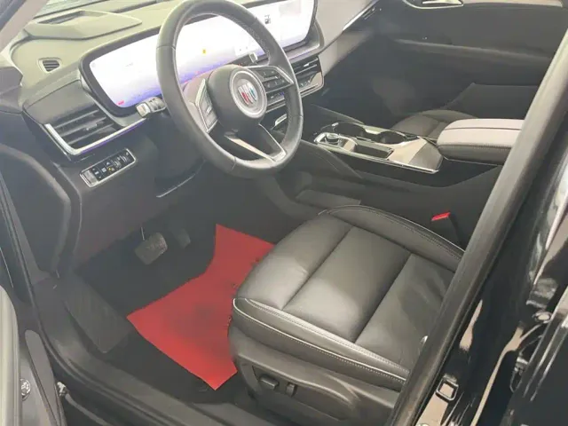 Buick Envision Plus — Фото автомобиля 12