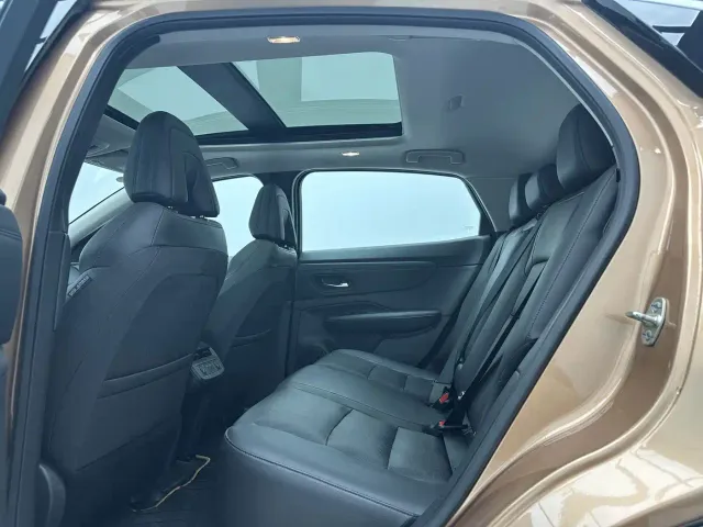 Nissan Ariya — Фото автомобиля 6