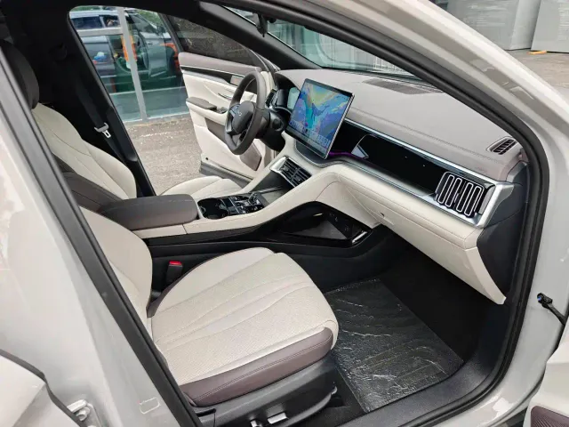 BYD Song PLUS — Фото автомобиля 11